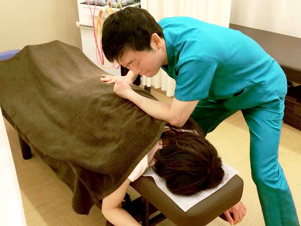 アジャスト接骨院