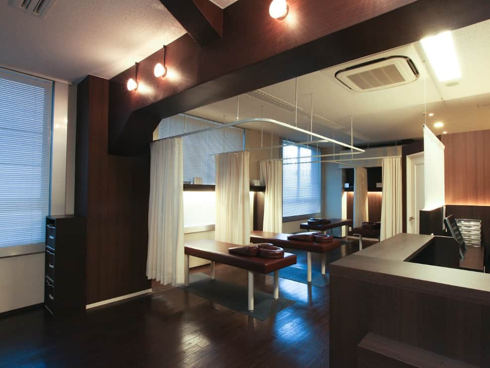 堺筋本町 こころ整骨院